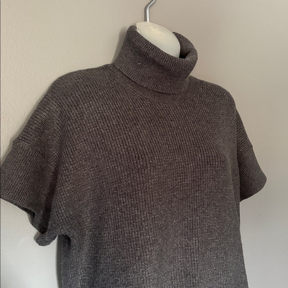 Banana Republic charcoal gray turtleneck tunic sweater * sz MED - Picture 2 of 11